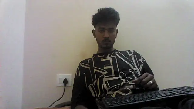 Snapshot of just_fucks chatting on October 2025 07:48:02 PM just fucks online show from October 2025 07:48:02 PM