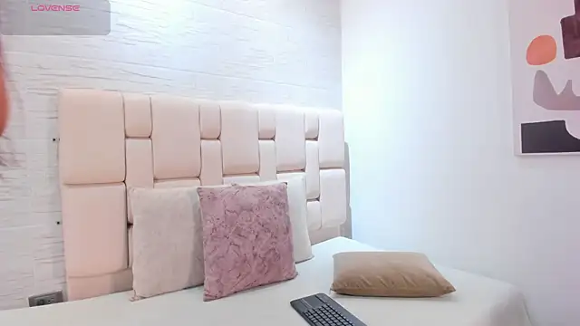 kayleeScott online show from March 2026 07:16:01 PM