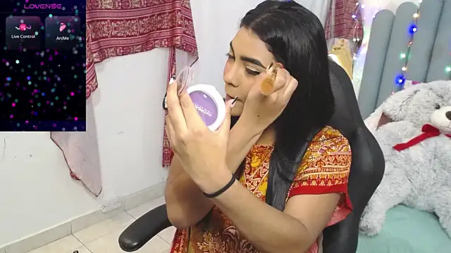 lakshmiraniii online show from November 2025 12:16:01 PM