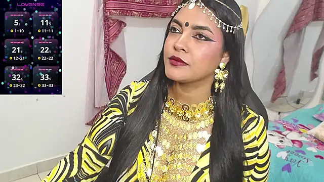 lakshmiraniii online show from November 2025 11:47:01 AM