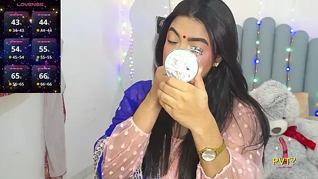 lakshmiraniii online show from April 2026 11:47:01 AM