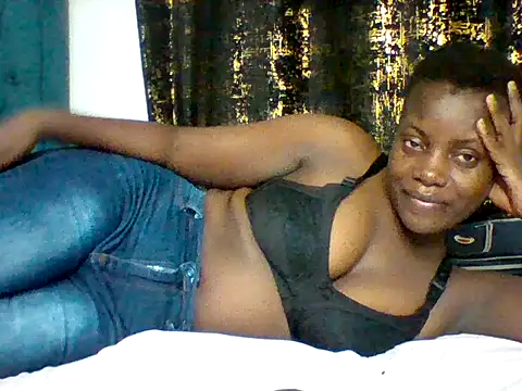 Snapshot of Sweet_bunyy chatting on May 2026 10:36:02 AM Sweet bunyy online show from May 2026 10:36:02 AM
