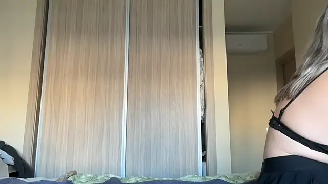 naughtyhollyxxxx online show from October 2025 07:51:02 AM