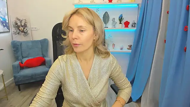 Sinty Devis online show from February 2026 04:34:02 AM