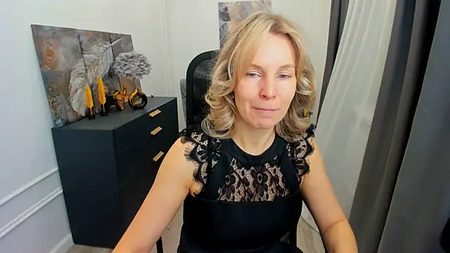 Sinty Devis online show from March 2026 04:25:01 AM