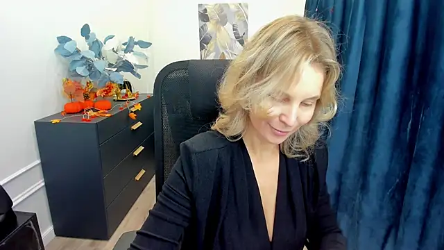 Snapshot of Sinty_Devis chatting on October 2025 11:42:02 AM Sinty Devis online show from October 2025 11:42:02 AM