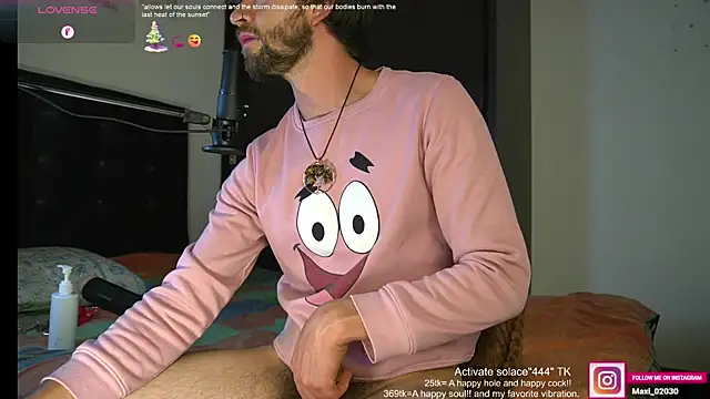 Snapshot of just_maxii chatting on January 2025 01:00:02 AM just maxii online show from January 2025 01:00:02 AM