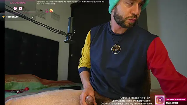 Snapshot of just_maxii chatting on February 2025 02:04:01 AM just maxii online show from February 2025 02:04:01 AM