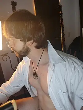 just maxii online show from October 2025 11:36:01 PM