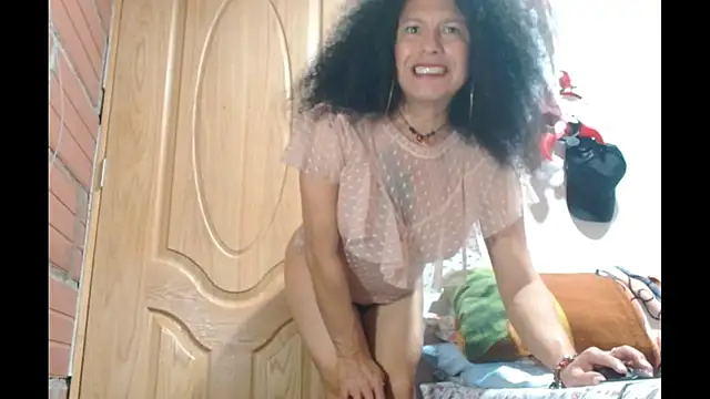 Snapshot of abbycrespa chatting on November 2025 01:54:01 AM abbycrespa online show from November 2025 01:54:01 AM