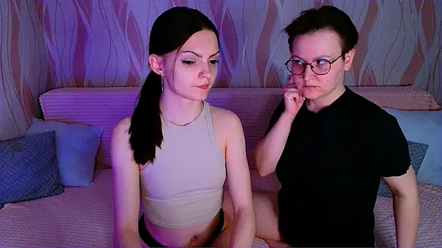 crazy baby  online show from April 2026 07:18:01 PM