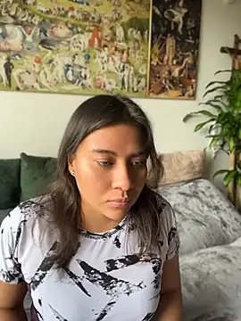 Nina-Eros1 online show from April 2026 05:49:02 PM