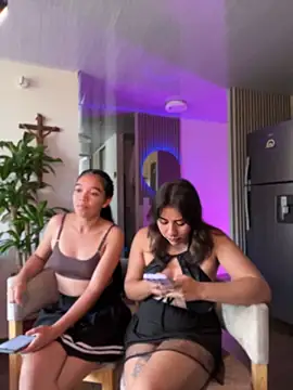 Nina-Eros1 online show from May 2026 07:06:01 PM