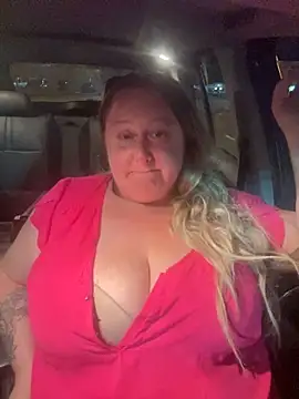 Snapshot of blissful_vixen chatting on September 2025 01:27:01 AM blissful vixen online show from September 2025 01:27:01 AM