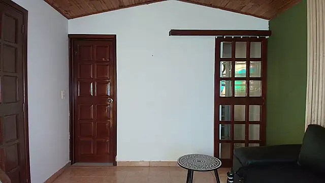 kassandra james online show from November 2025 01:12:01 PM