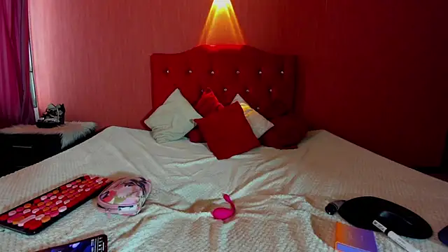 kassandra james online show from January 2026 01:04:02 PM