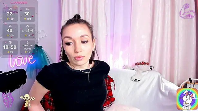 Snapshot of jessica_tiny chatting on May 2026 02:04:02 AM jessica tiny online show from May 2026 02:04:02 AM