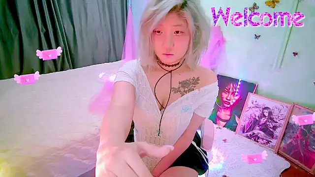 Akemilun online show from March 2026 05:29:01 PM