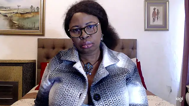 OmegaLipps online show from May 2026 05:55:01 AM