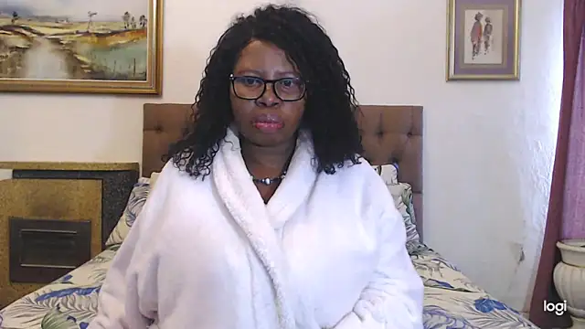 OmegaLipps online show from May 2026 01:41:01 PM