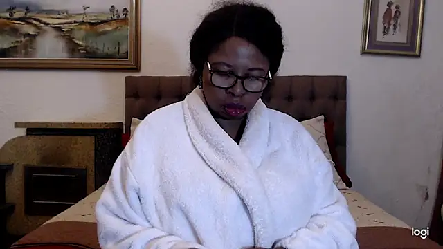 OmegaLipps online show from May 2026 04:17:02 AM
