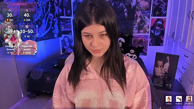 LanaKyutt online show from April 2026 10:05:02 PM