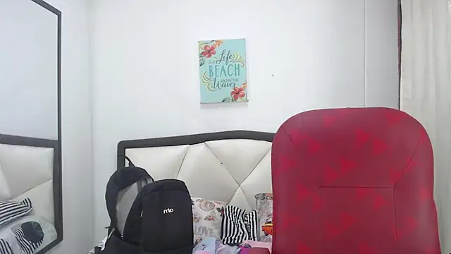 Snapshot of Sara_Marks chatting on November 2025 11:14:02 AM Sara Marks online show from November 2025 11:14:02 AM