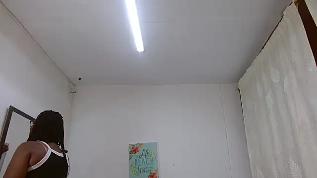 Snapshot of Sara_Marks chatting on February 2026 11:00:02 AM Sara Marks online show from February 2026 11:00:02 AM