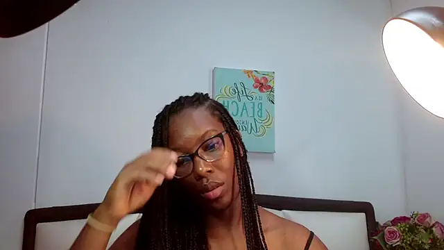 Snapshot of Sara_Marks chatting on February 2026 12:02:02 PM Sara Marks online show from February 2026 12:02:02 PM