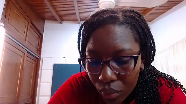 Snapshot of Sara_Marks chatting on November 2025 11:21:01 AM Sara Marks online show from November 2025 11:21:01 AM