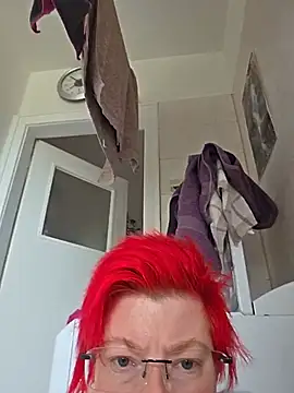 dieGeile0411 online show from June 2026 08:20:02 AM