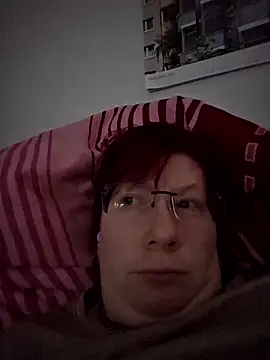 dieGeile0411 online show from February 2026 10:57:02 AM