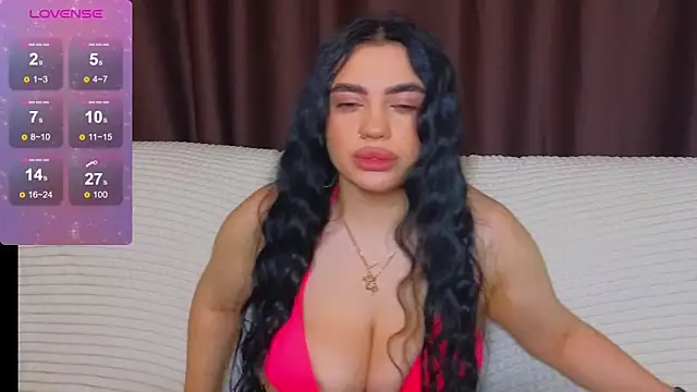 Nikki Kardashian online show from February 2025 04:03:01 AM