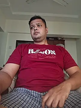 Snapshot of dirtybearr chatting on October 2025 06:12:01 AM dirtybearr online show from October 2025 06:12:01 AM