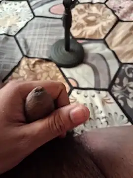 Snapshot of dirtybearr chatting on November 2025 06:06:01 AM dirtybearr online show from November 2025 06:06:01 AM