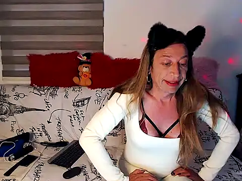 Snapshot of Gikitrans76 chatting on May 2026 10:49:02 PM Gikitrans76 online show from May 2026 10:49:02 PM