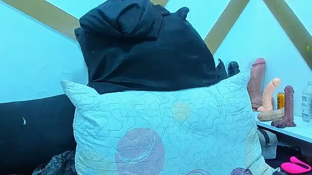 Snapshot of SashaBigSquirt chatting on June 2026 02:38:01 AM SashaBigSquirt online show from June 2026 02:38:01 AM