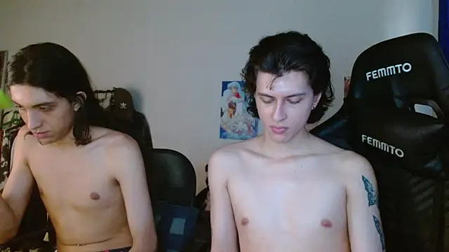 Snapshot of angelitofemboy chatting on February 2025 02:24:01 PM angelitofemboy online show from February 2025 02:24:01 PM