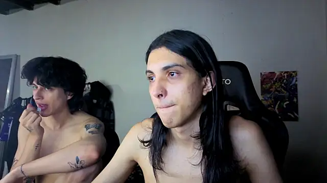 angelitofemboy online show from December 2025 11:28:02 PM