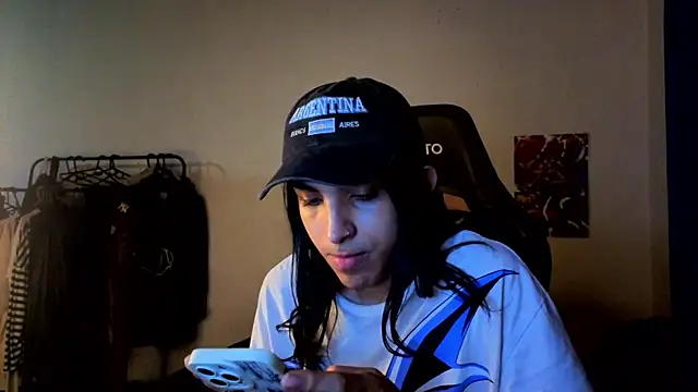 angelitofemboy online show from November 2025 02:43:01 AM