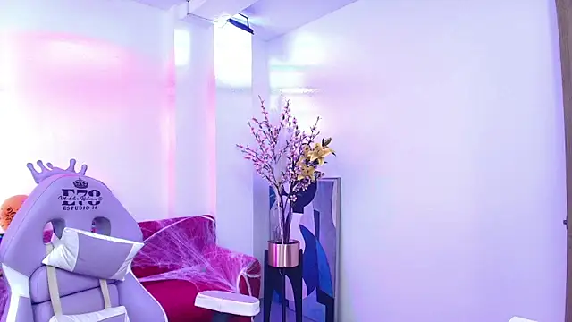 Alice candace online show from November 2025 08:14:02 PM