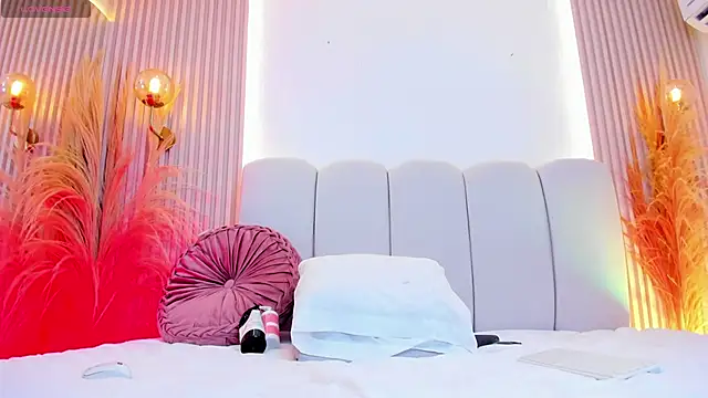 carolriveraa  online show from November 2025 09:02:01 PM