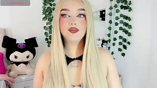 Snapshot of cattriona_muller chatting on June 2026 05:06:01 AM cattriona muller online show from June 2026 05:06:01 AM