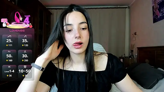 AishaGold online show from December 2025 08:42:02 PM