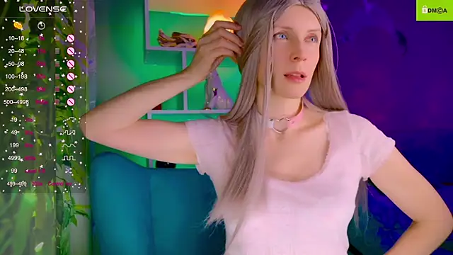 Flash Summer online show from October 2025 11:36:01 PM