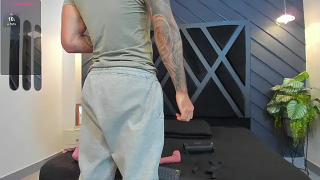 Snapshot of Apolo_Bianco_ chatting on September 2025 11:25:01 PM Apolo Bianco online show from September 2025 11:25:01 PM