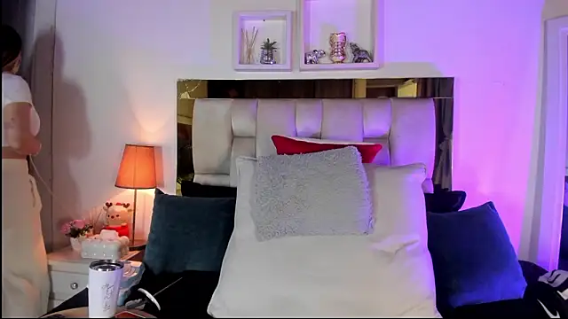 emmy r online show from March 2026 12:11:02 PM