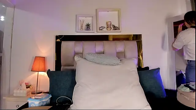 emmy r online show from March 2026 12:09:01 PM