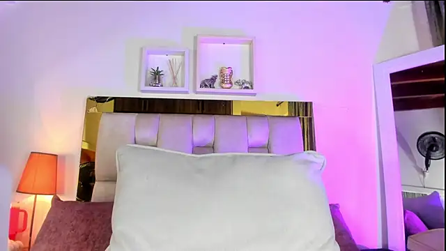 emmy r online show from October 2025 12:04:01 PM