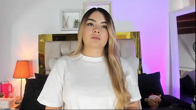 emmy r online show from December 2025 12:26:01 PM